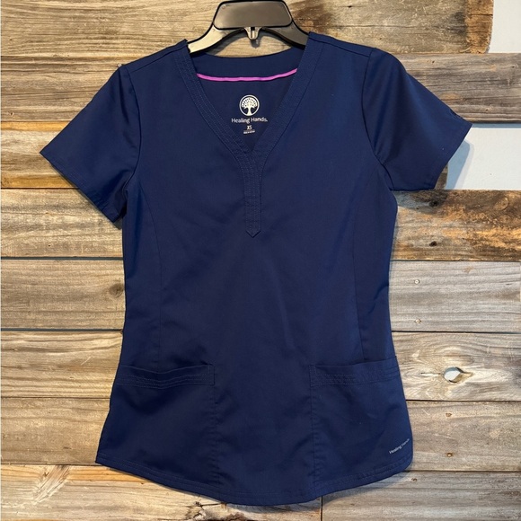 Healing hands- Xs- Scrub top - Picture 1 of 6